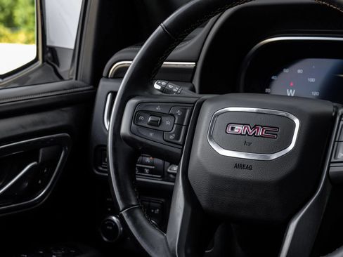 Used 2023 GMC Yukon AT4 w/ AT4 Premium Package AWD/4WD image 21