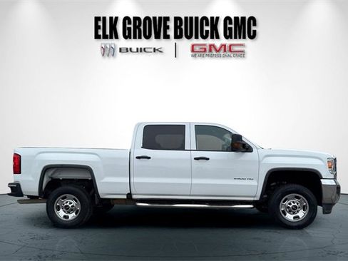 Used 2017 GMC Sierra 2500 2WD Crew Cab image 3