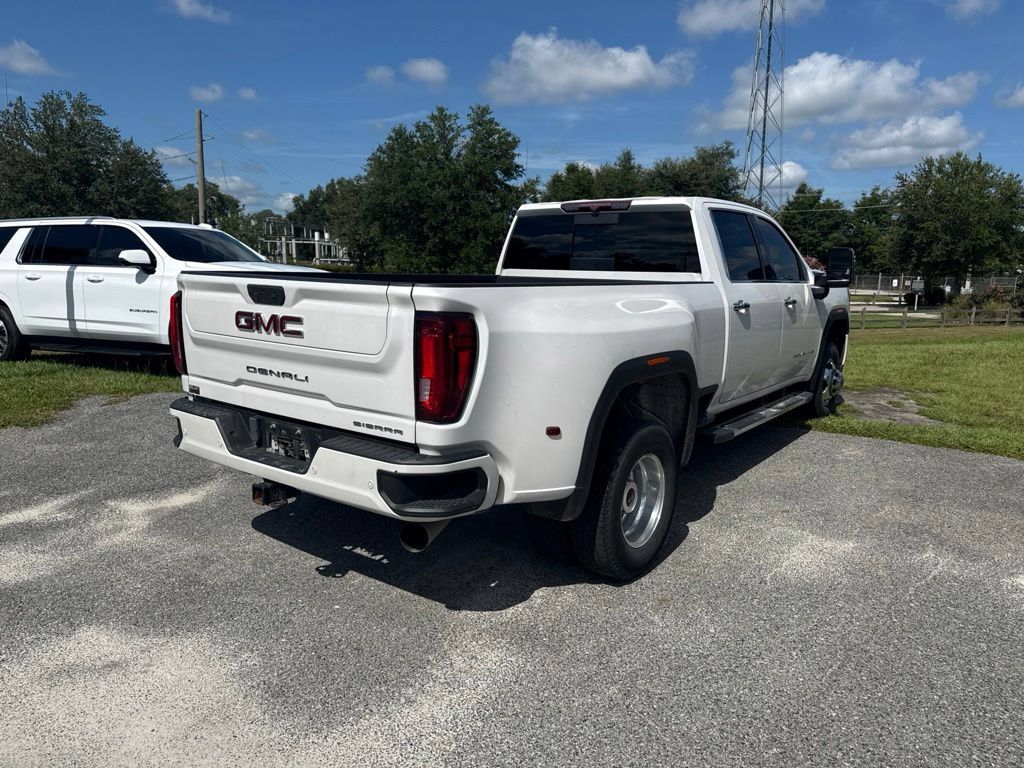 Used 2022 GMC Sierra 3500 Denali AWD/4WD image 4