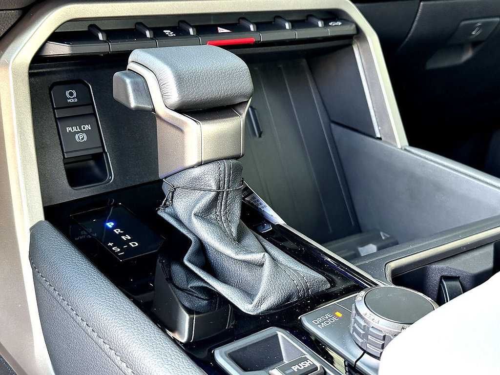 New 2026 Toyota Tundra Limited AWD/4WD image 14