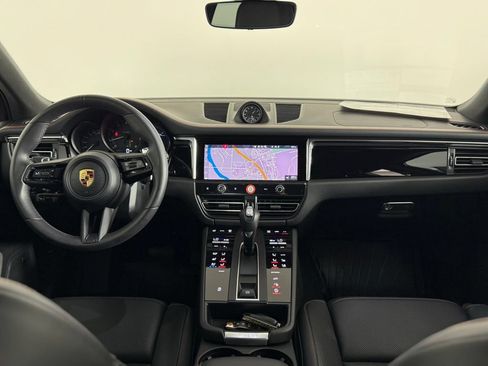 New 2025 Porsche Macan AWD/4WD image 22