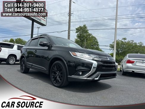 Used 2019 Mitsubishi Outlander LE AWD/4WD image 3