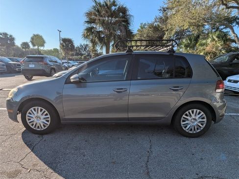 Used 2011 Volkswagen Golf 4-Door image 4