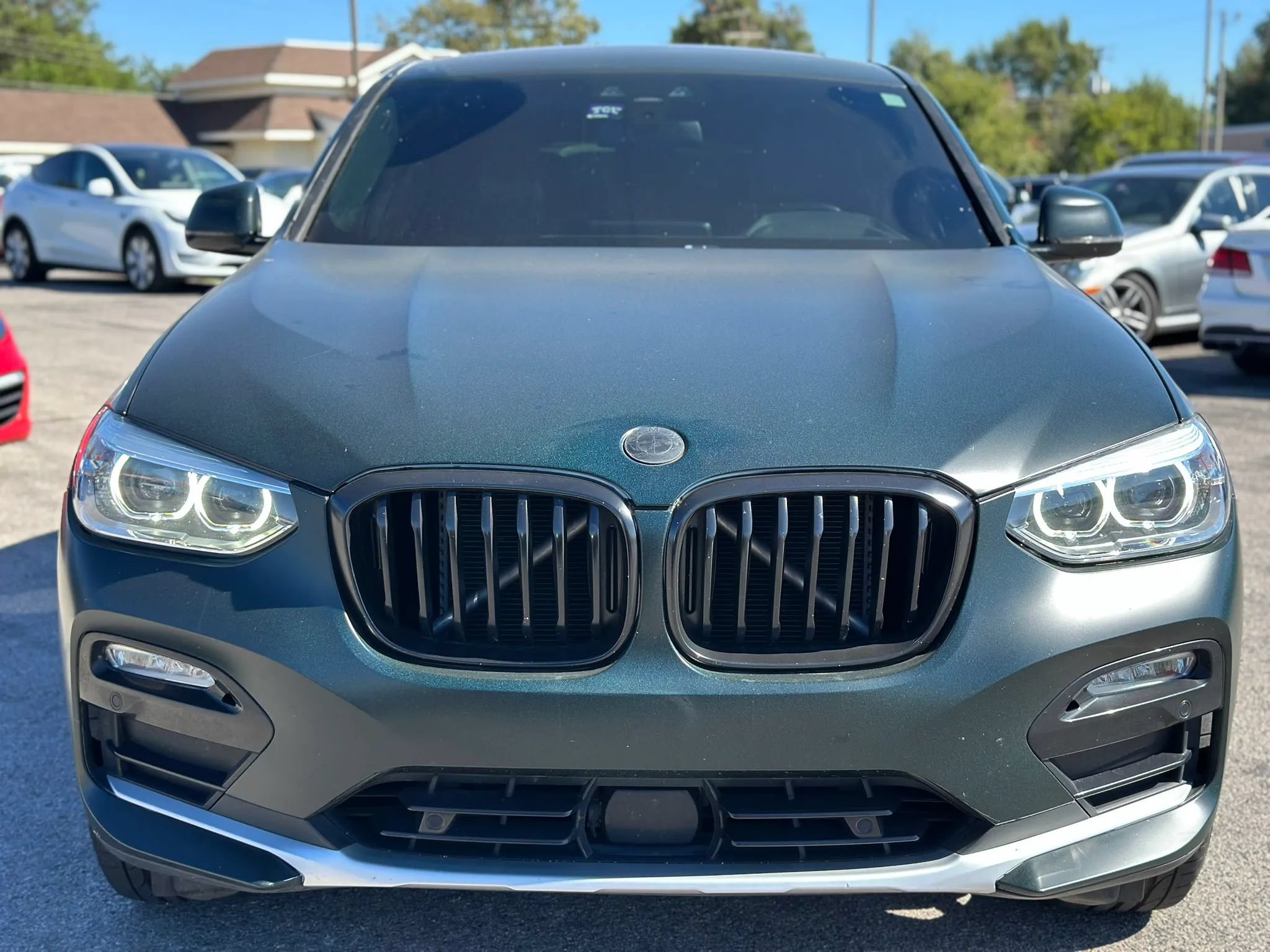 Used 2019 BMW X4 xDrive30i AWD/4WD image 3