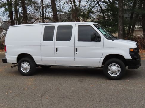 Used 2012 Ford E-350 and Econoline 350 Super Duty w/ Commercial Cargo Van Pkg image 7