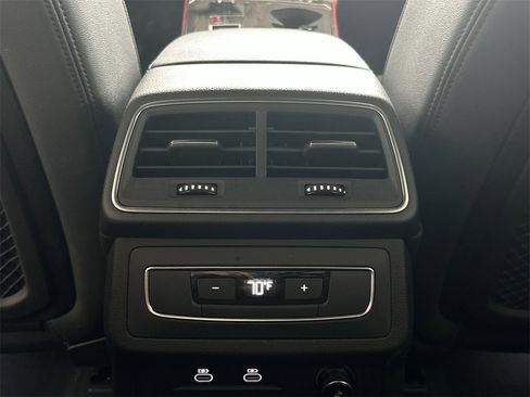 Used 2024 Audi A6 Premium Plus image 42