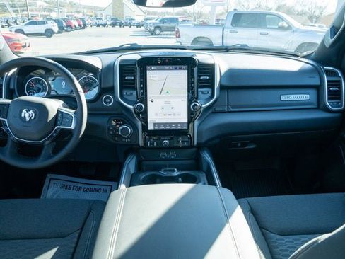 New 2026 RAM 1500 4x4 Crew Cab image 30