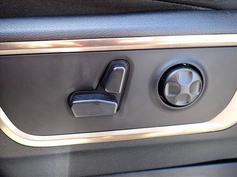 Used 2024 RAM 1500 Limited AWD/4WD image 14