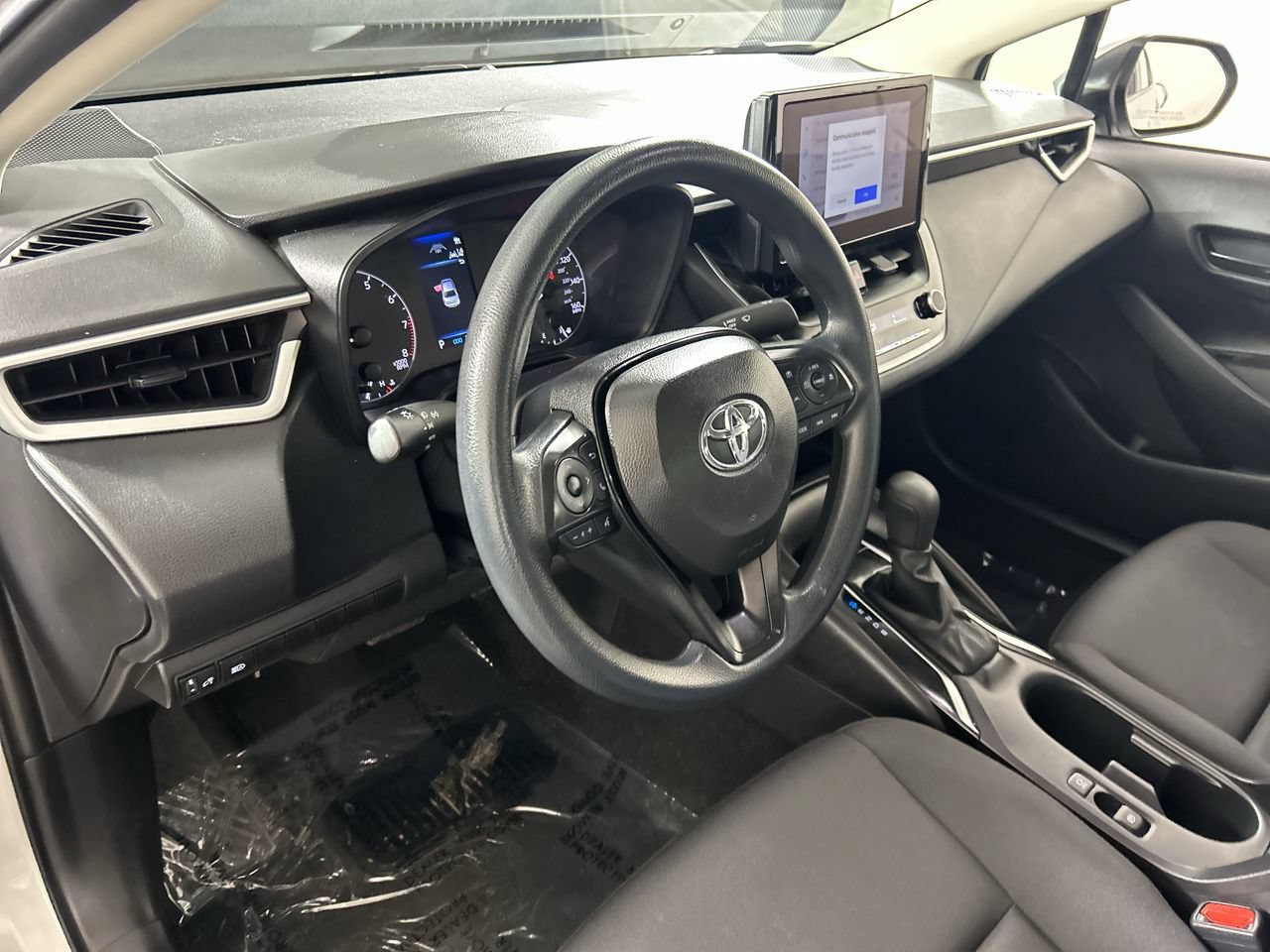 Used 2025 Toyota Corolla LE FWD image 12
