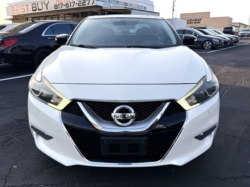 Used 2016 Nissan Maxima Platinum w/ Interior Lighting Package FWD image 2