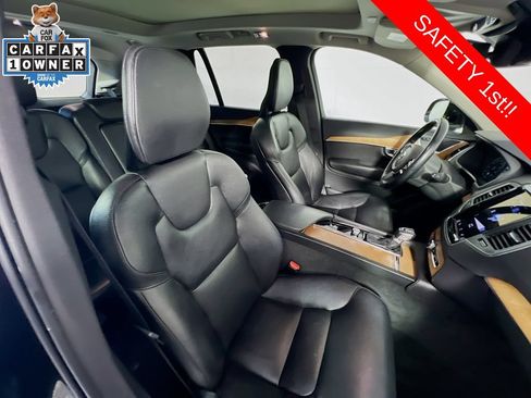 Used 2022 Volvo XC90 T6 Momentum w/ Climate Package AWD/4WD image 30