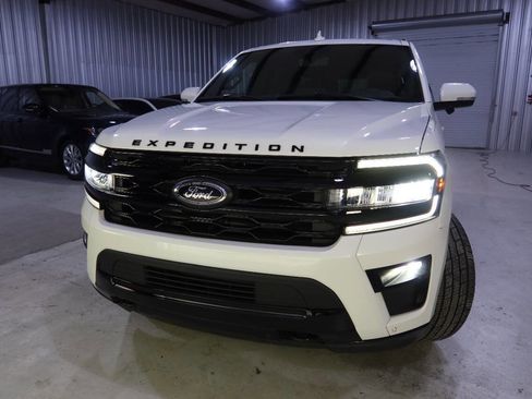 Used 2024 Ford Expedition Max Limited image 48