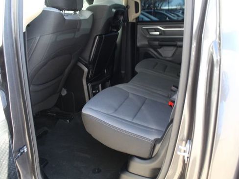 Used 2020 RAM 1500 Big Horn image 32