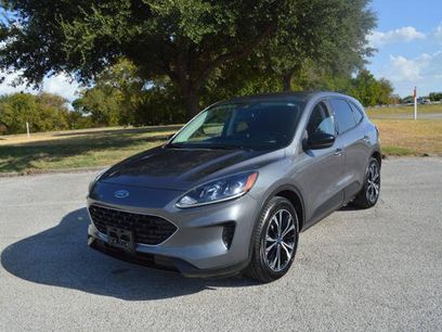 Used 2021 Ford Escape SE w/ SE Sport Appearance Package