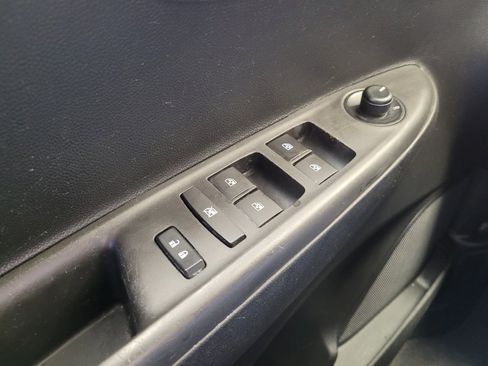 Used 2020 Chevrolet Spark LT FWD image 27