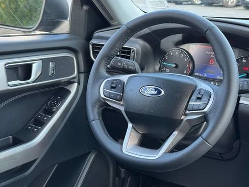 Used 2024 Ford Explorer XLT w/ Equipment Group 202A AWD/4WD image 13