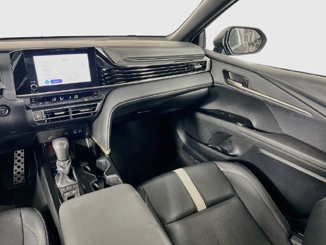 Used 2025 Toyota Camry SE FWD image 23