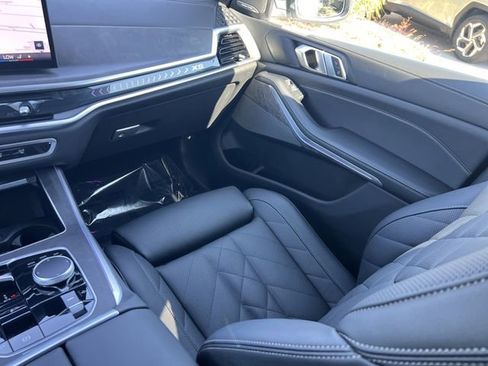 Certified 2025 BMW X5 xDrive50e w/ Premium Package image 14