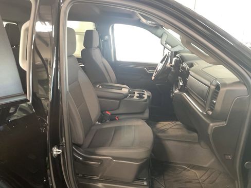 Used 2024 Chevrolet Silverado 2500 LT w/ Convenience Package image 22