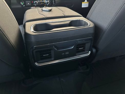 New 2026 GMC Sierra 1500 Elevation image 20