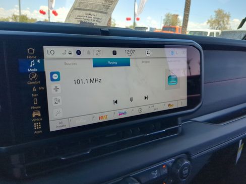 New 2025 Jeep Wrangler Rubicon w/ Steel Bumper Group image 12