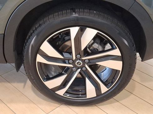 Certified 2026 Volvo XC40 B5 Ultra w/ Protection Package Premier image 5