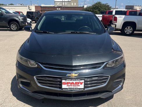 Used 2017 Chevrolet Malibu LT image 31