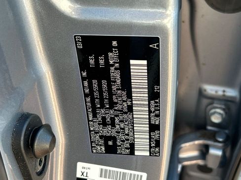 Used 2023 Toyota Highlander Platinum AWD/4WD image 13