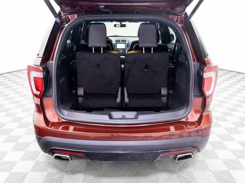 Used 2016 Ford Explorer Sport w/ Equipment Group 401A AWD/4WD image 32