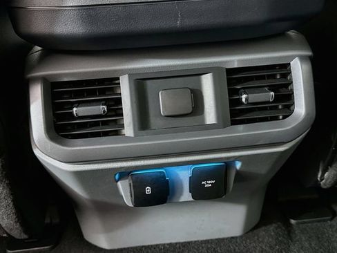 Used 2025 Ford F150 Lariat w/ Equipment Group 501A Mid AWD/4WD image 26