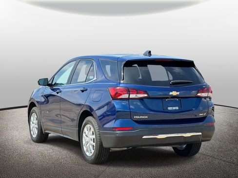 Used 2022 Chevrolet Equinox LT image 3