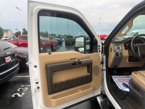 Used 2016 Ford F350 Lariat w/ Lariat Interior Package AWD/4WD image 18
