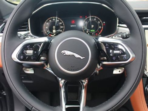 New 2026 Jaguar F-PACE R-Dynamic S image 17