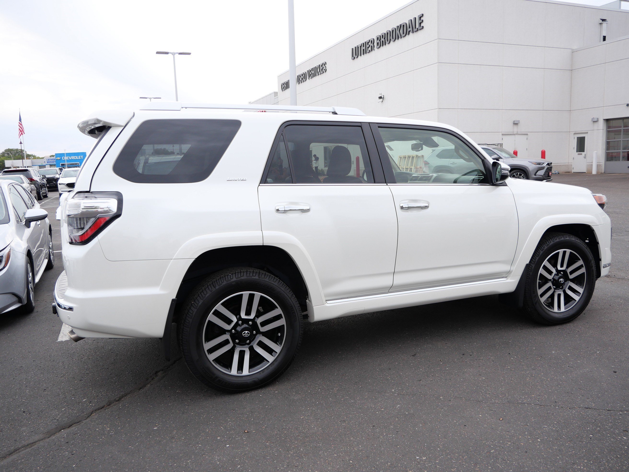 Certified 2021 Toyota 4Runner Limited AWD/4WD image 5