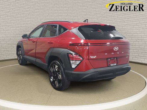 Certified 2025 Hyundai Kona SEL AWD/4WD image 7