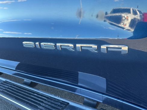 Used 2023 GMC Sierra 1500 SLT w/ SLT Premium Package image 36