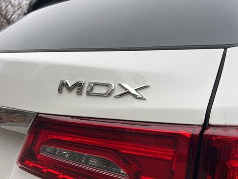 Used 2020 Acura MDX SH-AWD w/ Technology Package image 9