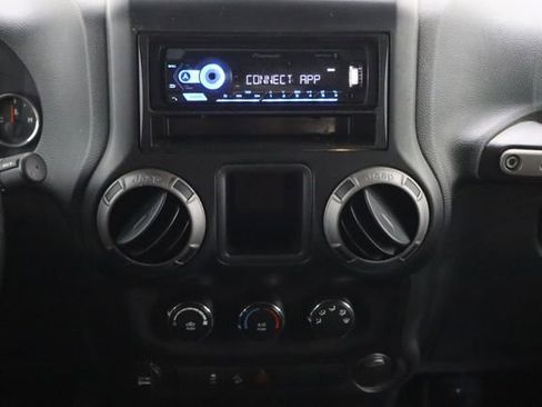 Used 2017 Jeep Wrangler Sport image 25