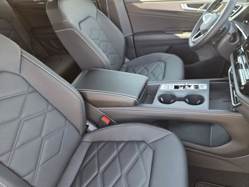 New 2026 Volkswagen Atlas Cross Sport SE image 11