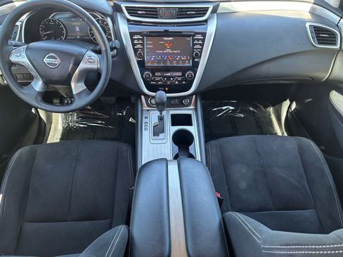 Used 2018 Nissan Murano S image 16