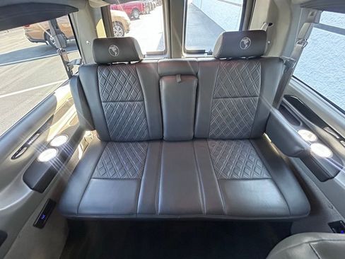 Used 2021 GMC Savana 2500 LS w/ Enhanced Convenience Package image 30