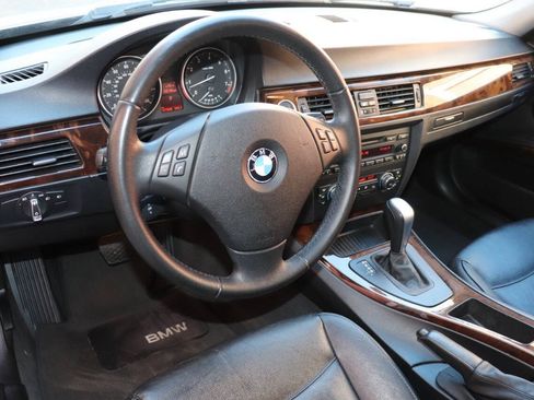 Used 2011 BMW 328i Sedan RWD image 17