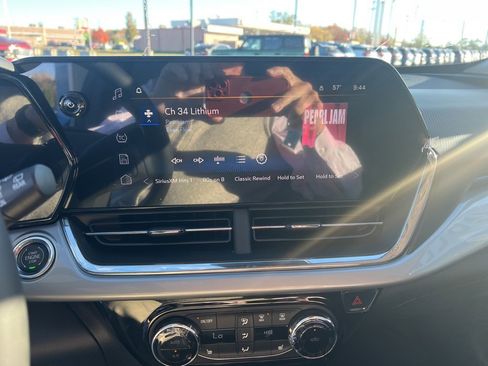 Used 2026 Chevrolet Trax LT w/ Driver Confidence Package image 17