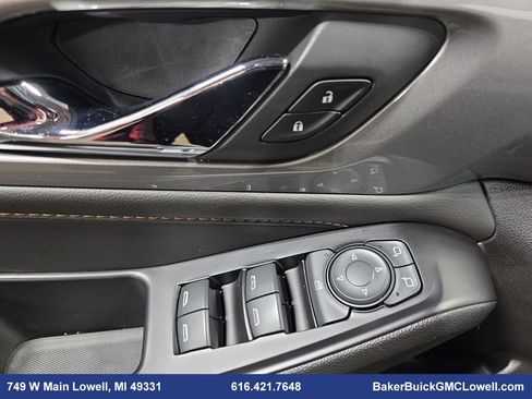 Used 2020 Chevrolet Traverse LT w/ Driver Confidence II Package image 29