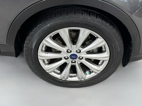 Used 2018 Ford Escape Titanium AWD/4WD image 11