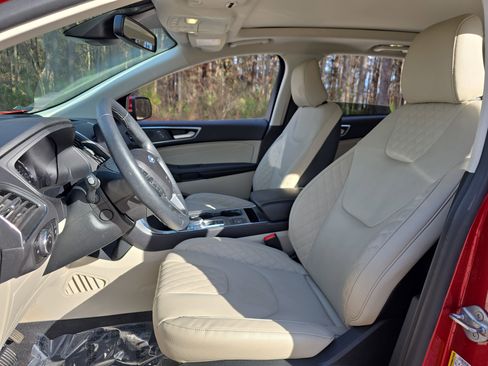 Used 2023 Ford Edge Titanium w/ Equipment Group 301A image 14