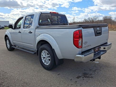 Used 2021 Nissan Frontier SV w/ SV Utility Package RWD image 21