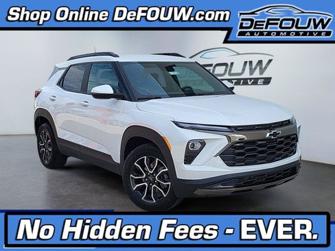 Used 2025 Chevrolet TrailBlazer ACTIV w/ Driver Confidence Package FWD image 1