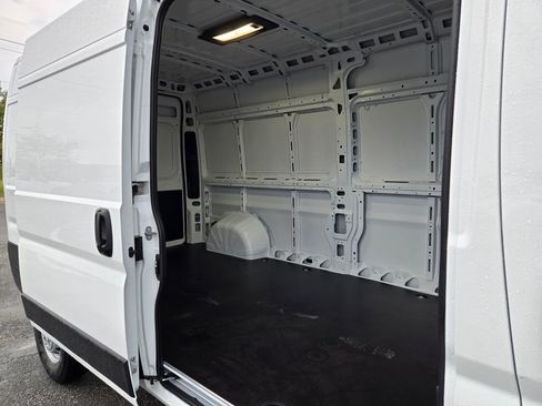 New 2026 RAM ProMaster 2500 w/ Convenience Group image 23