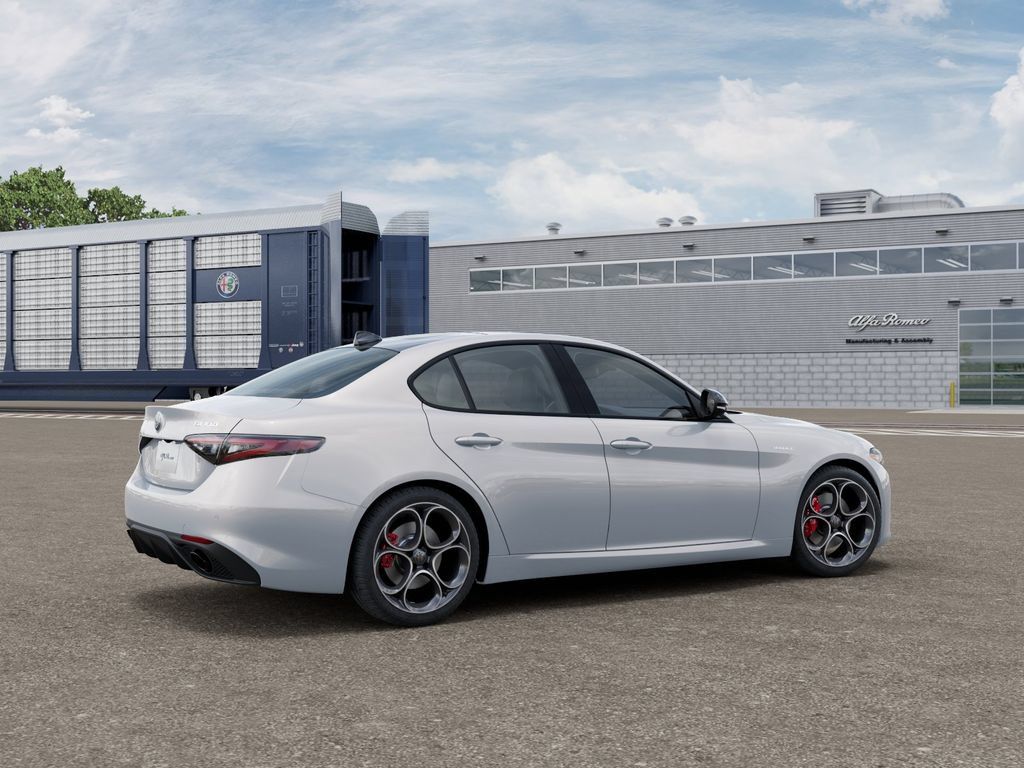 New 2026 Alfa Romeo Giulia RWD image 4